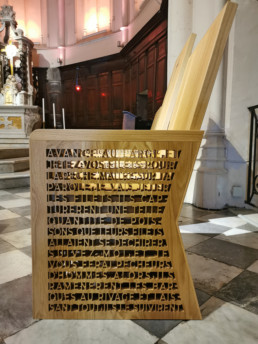 Fauteuil - Détail du flanc découpé